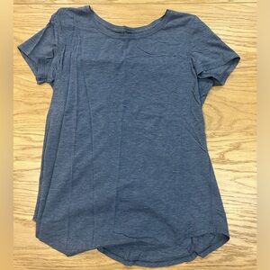 Lululemon T Shirt